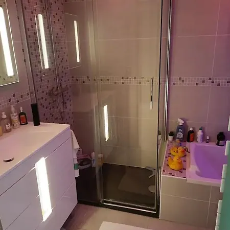 Chambre Privee 1 Chez Vincent - Gare - Centre Проживание в семье Анси